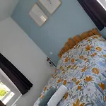 Les Pieds Dans La Veules-les-Roses