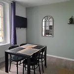 Les Pieds Dans La * Veules-les-Roses