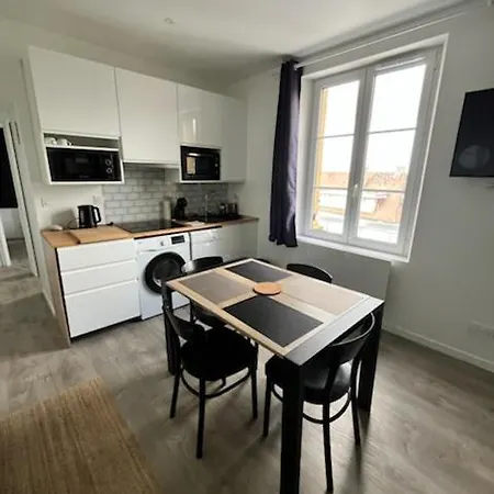 Les Pieds Dans La Apartamento