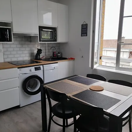 Les Pieds Dans La Veules-les-Roses