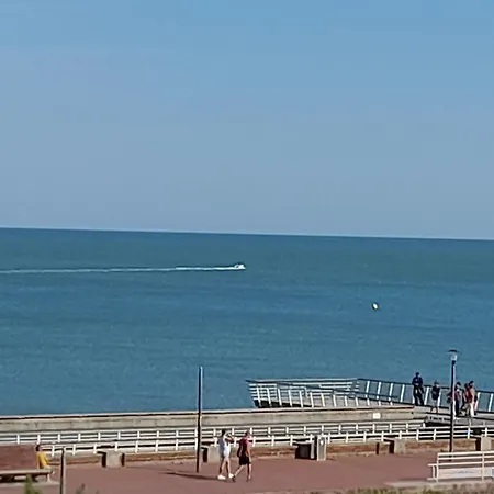 Apartman Les Pieds Dans La