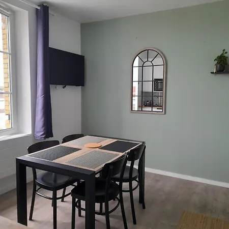 Les Pieds Dans La * Veules-les-Roses